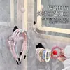 Estante de almacenamiento para scrunchies y diademas para baño, organizador de pared sin taladro para accesorios para el cabello, pinzas para el cabello, ligas elásticas y diademas