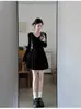 Vestido de punto negro con cuello en V para mujer, adecuado para otoño e invierno, para llevar debajo de un abrigo, como una minifalda ajustada para conjuntos de otoño
