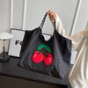 2024 Nova Sacola de Tecido Bordada com Cerejas de Frutas Frescas Bolsa de Mão Leve Bolsa de Ombro Feminina Sacola de Compras Bolsa de Mão