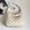 Bolso acolchado de moda para mujer, nuevo bolso de hombro de lona de moda otoño 2026, gran capacidad, adecuado para ir al trabajo, alto valor estético, bolso tipo bollo