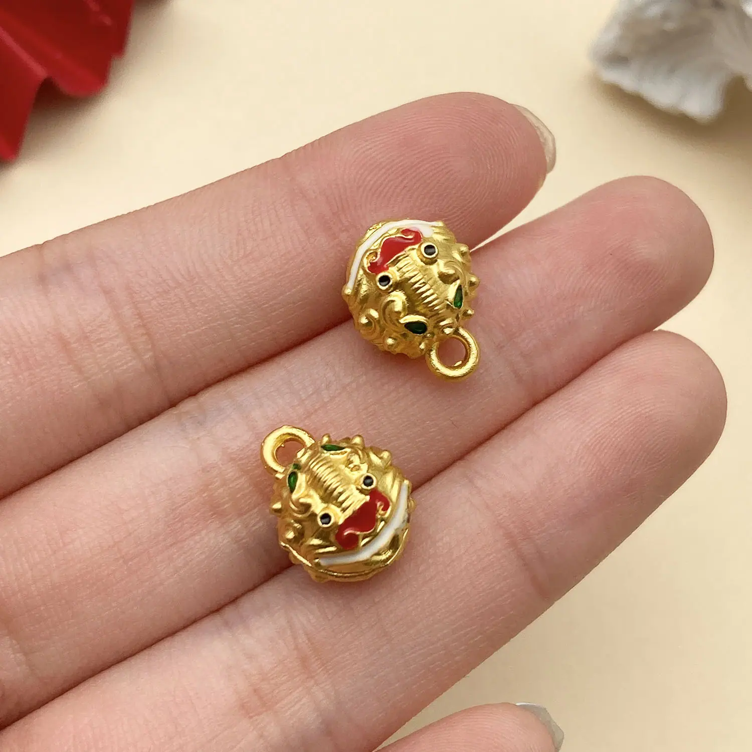 22573-ZH-大号红色滴油锌合金重工古法金哑金吞金兽龙头