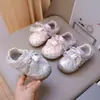 Zapatillas casuales para niñas, con cordones, diseño de conejo, lunares, estilo dulce, suela suave, zapatos de princesa, nueva colección primavera/verano, lindas y transpirables, 2026