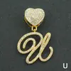 Collar con colgante de flor de hip-hop europeo y americano Cuerpo 26 Colgante de letra inglesa lleno de diamantes Hebilla de melocotón Cadena cubana