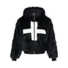 Chaqueta con capucha de piel sintética Zuo Shandiaao Abrigo de algodón para hombre Protección contra el frío invernal Calidez Marca de moda Bordado de parche cruzado Ropa de algodón