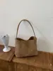 Bolsa de ombro com padrão trançado moderno, novo estilo casual e retrô, bolsa tote de grande capacidade, única e versátil, perfeita para carregar no antebraço.