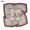 Bufanda cuadrada de 70 cm con estampado geométrico retro europeo y americano, nueva, versátil, de seda artificial, para otoño e invierno.