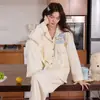 Pijama de algodón puro para mujer para primavera y otoño, nuevo estilo 2026, cárdigan de manga larga con un diseño lindo, totalmente de algodón, para otoño/invierno, para estar en casa