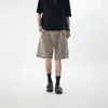 Shorts pretos listrados estilo americano para homens 2026, calças plissadas estilo old money de verão, shorts casuais no joelho atacado