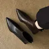 Botines Cortos de Tacón Grueso Puntiagudos Estilo Coreano con Cremallera Trasera para Mujer 2026 Nueva Moda Otoño e Invierno Estilo Británico Adelgazante Botas Martin