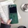 Funda de Cuero Estilo Dibujos Animados Adecuada para Samsung Z Flip 50% de Descuento Teléfono Plegable, Funda Dura con Anillo de Nicho para Z Flip 4, Z Flip 6/7/8