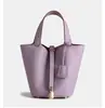 2025 Nova Camada Superior Couro Bovino Padrão Lichia Cor Sólida Bolsa Cesta de Vegetais Grande Capacidade para o Dia a Dia Bolsa de Mão de Couro Genuíno Bolsa Saco