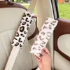 Protetor de Ombro para Cinto de Segurança de Carro Transfronteiriço Anti-Estrangulamento Capa Protetora para Cinto de Segurança de Carro Estampa de Leopardo Fofa Suprimentos para Interior de Carro