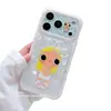 Olhos Grandes Bebê Fofo Pantufas Grandes Adequado para Capa de Celular Apple 18promax Novo iPhone16 Capa Protetora 17 Feminino