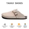 Quanzhou Shoe Expo Chinelos de Algodão com Biqueira Fechada para Homens e Mulheres, Outono e Inverno, Forrados com Lã, Chinelos Espessos para Interior, Chinelos de Algodão para Exportação Masculina