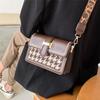 Bolso Pequeño de Lana de Banda Ancha de Gama Alta para Mujer Versátil de Moda Nuevo Estilo de Moda Bolso Cuadrado Pequeño Cruzado Versátil de Celebridad de Internet