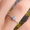 Novo Anel Huajie Ultra Brilhante de Luxo Leve com Zircônia Estrelada, Versátil e Fresco, Anel Empilhável para Mulheres em Estilo Japonês e Coreano