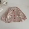 Abrigo de doble capa estilo INS para bebé e infante de otoño con orejas de conejo y bolsillo, para niñas, con botones de un solo pecho