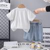 Traje Infantil de Manga Curta 2025 Verão Novo Estilo Coreano para Meninos Manga Curta Verão Strass Quente Gola Redonda em Inglês Roupas da Moda