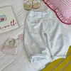 Calça de moletom feminina 2026 novo estilo outono, acabamento em renda, tecido macio e confortável, corte solto, respirável, não restritivo, calça esportiva versátil