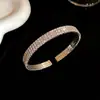 Pulsera Abierta Flor de Circonita Super Brillante, Moderna, Sencilla, Lujo Ligero, Pulsera de Alta Gama, Versátil para el Uso Diario, Joyería para Mujer