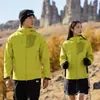 2026 Nueva Chaqueta Softshell para Mujer Impermeable Cortavientos para Exteriores Abrigo de Otoño Invierno Ligero Chaqueta Softshell con Capucha para Pareja para Hombre