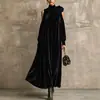 Vestido Largo de Estilo Europeo Otoño 2026 Más Vendido Verde Oliva Plisado con Decoración Floral en los Hombros Vestido Largo Holgado para Mujer