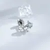 Pendientes de Barra de Aleación de Titanio con Diseño de Estrella Rota de Meteoro Estilo Coreano Diamantes Dopamina Tachonados Adecuados para Usar al Dormir Sin Quitarse, Aptos para Perforación de Oreja