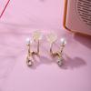 Pendientes de camelia blanca para mujer, elegantes pendientes de botón con diseño de nicho de perla, ligeros, de lujo, de alta gama, con flores, de moda.