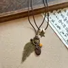 Novo Colar Pingente Étnico Retrô Estilo Chinês para Mulheres, Acessório de Pescoço Longo Versátil da Moda, Peça de Camada de Nicho com Corrente para Moletom