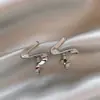 Brincos de Estrela de Seis Pontas com Zircônia para Mulheres, Sensação de Luxo Leve e Alto Padrão, Brincos Versáteis e Deslumbrantes com Design Único, Atacado