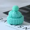 Directo de fábrica sombrero de lana tejido coreano accesorios decorativos de pompón de lana hechos a mano mini sombrero de Navidad al por mayor