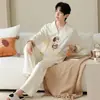 Algodón Puro2026 Nuevo Otoño Dibujos Animados Cuello Solapa Cárdigan Pijama para Hombre Manga Larga Pantalón Largo Conjunto para Estar en Casa