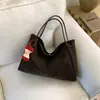 Bolsa Tote Grande Capacidade para Mulheres 2026 Simples Versátil Casual Bolsa de Ombro para Estudantes Universitários Indo para Aula e no Dia a Dia