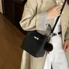 Bolso Cruzado de Nuevo Estilo, Bolso Retro de Alta Gama para Mujer, Bolso de Hombro Moderno y Versátil, Bolso de Mano Popular de Gran Venta, Bolso Cubo