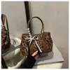 Bolso de Mano de Lujo Elegante con Estampado de Leopardo para Mujer 2025 Invierno Moda Coreana Versátil Estilo Chica Popular Bolso de Hombro Cruzado
