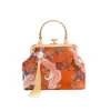 Produto acabado transfronteiriço, nova bolsa de noite estilo étnico, elegante e estilosa, disponível como bolsa de mão, bolsa de ombro ou bolsa transversal