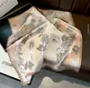 2025 Bolsa Amarrada no Pescoço Estilo Versátil 70 Modelos Feminino Novo Lenço de Seda Lenço Quadrado Primavera Outono Estilo Coreano Proteção Moda Lenço de Pescoço Lenço Retrô