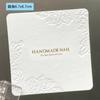 Fundo de papelão para unhas com desgaste côncavo cartão de exibição de nail art simples e avançado personalizado design de logotipo em hot stamping prata madeira papel de algodão