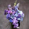 Flores artificiales azul púrpura estilo pintura al óleo jardín Monet libro rojo pequeño combinación de colores belleza Chen camino de boda fila delantera flores al por mayor