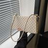 Bolso de diseño de nicho retro de gran capacidad para mujer, nuevo bolso de hombro tipo mensajero con textura de alta calidad y combinable a la moda 2024