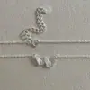 Collar de Cobre Blanco Bañado en Plata Gruesa para Mujer, Nuevo Modelo 2026, Diseño de Mariposa con un Toque de Lujo, Mariposa Exquisita Grabada con Láser de Gama Alta, Accesorio Exquisito para Mujer