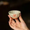 Taza de Té de Cerámica con Pétalos de Crisantemo Pintados a Mano, Juego de Té Kung Fu, Taza de Maestro para Uso Doméstico, Taza Individual