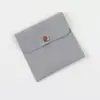 Encuentra un Fabricante Fuente de Fábrica para Personalizar Bolsas para Joyería, Proporcionar Muestras para Procesamiento y Producir Bolsas de Almacenamiento para Joyería de Tela Cepillada Ultra Fina para Empaque Transfronterizo