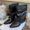 Primer Encuentro Ji Bota Larga de Puntera Puntiaguda con Remaches Estilo Retro para Mujer 2026 Nuevo Otoño Invierno Versátil Adelgazante Estilo Europeo Bota Arrugada