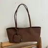 Bolsa de Ombro Simples Nova Transfronteiriça 2026, Moderna, Leve, Grande Capacidade, Bolsa de Estilo Casual, Bolsa Tote Versátil para o Dia a Dia