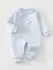 Mameluco para bebé, diseño cálido de tres capas y sin costuras para otoño e invierno, mameluco ajustado para recién nacido, atuendo para bebé amigable con la piel, nuevo estilo 2026