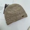Gorro de punto con volantes estilo japonés para mujer, versátil para otoño, hace que la cara se vea más pequeña, cálido y acogedor