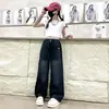 Calça Jeans Feminina 2026 Outono Nova Estilosa Estilo de Rua Calça Reta Crianças Média e Grande Casual Versátil Calça Wide Leg Tendência