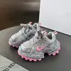 Nuevos Zapatos de Papá Ultra Ligeros Tipo Tanque para Niños y Niñas Zapatos Deportivos de Primavera 2026 para Niños Medianos y Grandes Zapatos Sucios Zapatos Ligeros para Correr