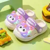 Nuevas pantuflas cerradas luminosas Coolomi para niñas, zuecos de verano para niños, sandalias suaves antideslizantes para bebés que se iluminan